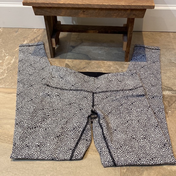 Lululemon Wunder Plush Petal Deep Coal Ghost Leggings - Picture 3 of 12